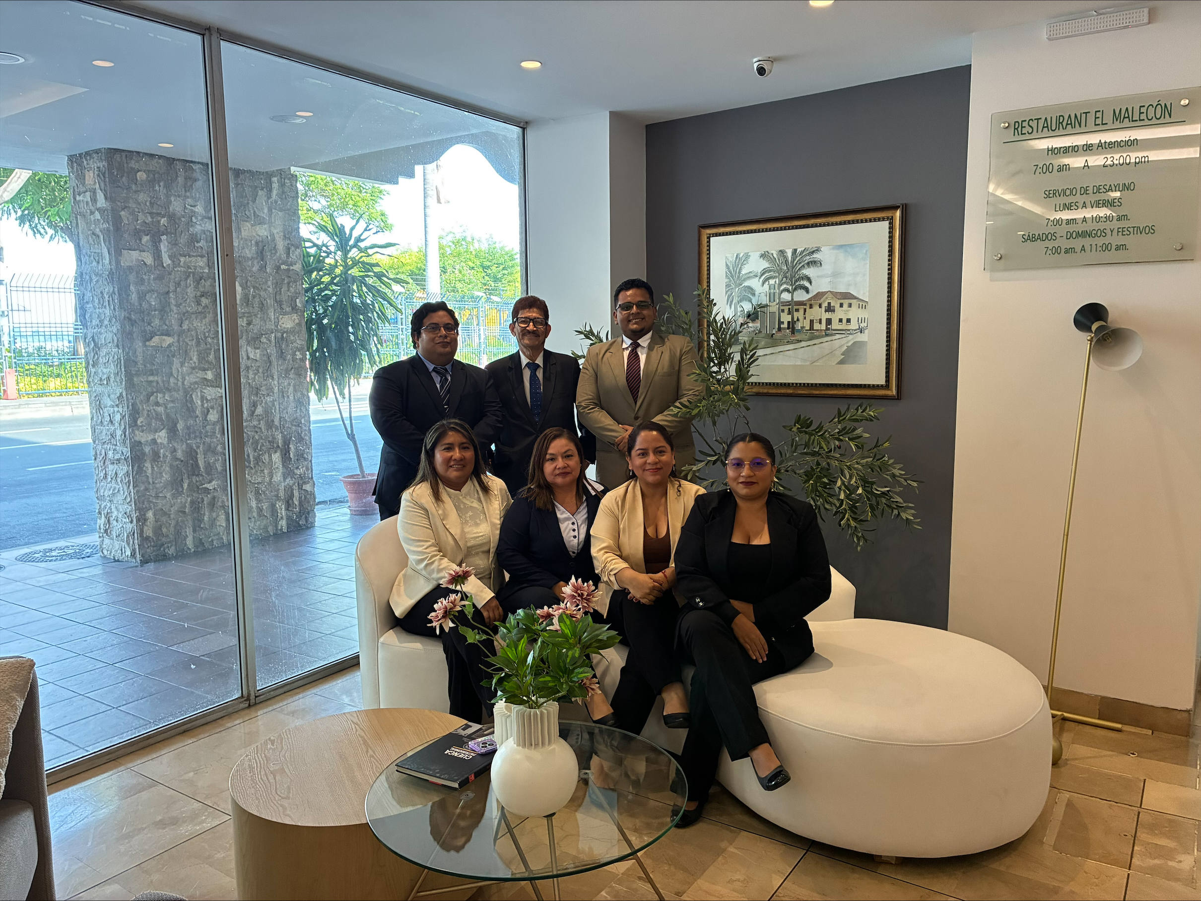 Equipo de Profesionales Morán Cedillo HLB Ecuador